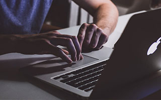 郑州商贸旅游职业学院校企合作Ui设计专业，值得学吗？——行业需求与院校特色深度解析